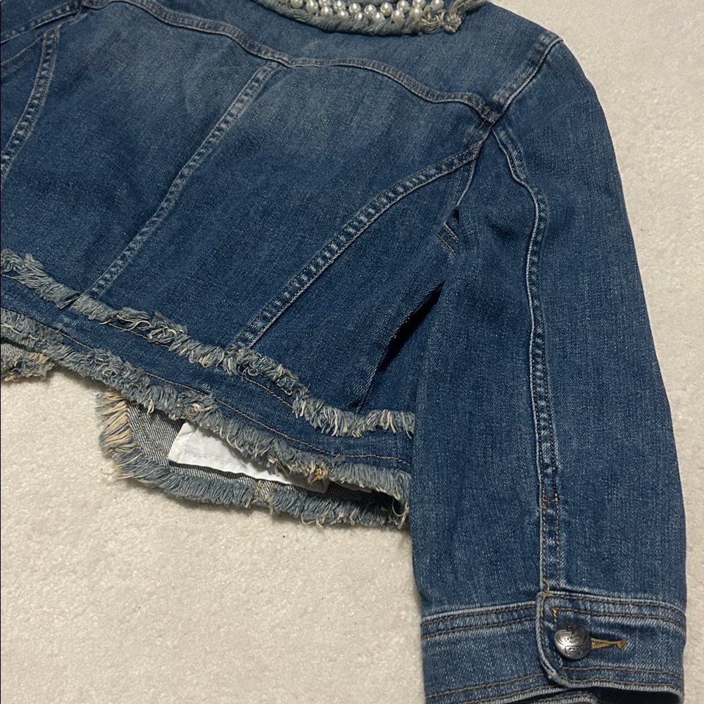 Vera Wang Princess Denim Jacket Embellished with Pearl Accents M - Picture 8 of 10